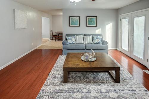 Belleville Beauty - Luxury Stay for Work or stay for Play either way this is the perfect property fo in Belleville (IL)