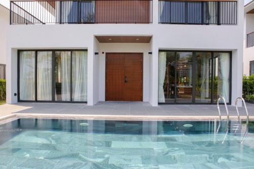 M beach villas Phu Quoc