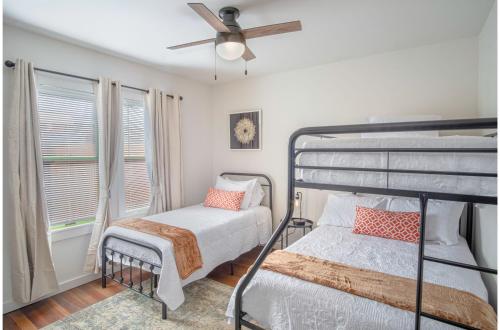 Dazzling 3 BR2 BA Home Near Downtown Tower Americas