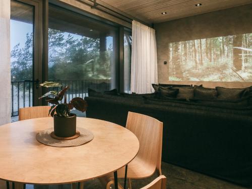 Instalaciones, Sīpoli MARE (Sipoli MARE) in Liepaja