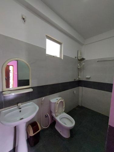 Deluxe Double Room image 10