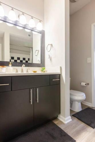King Bed Lux 1 Bedroom SelfCheckin Prime Location