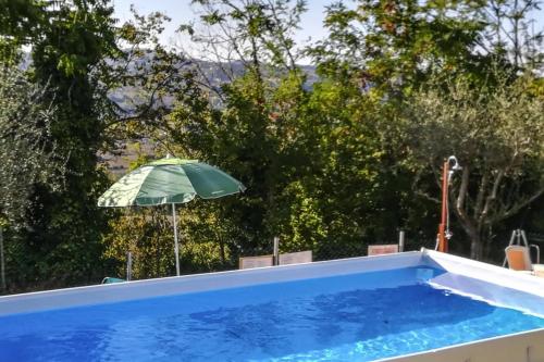 Swimming pool, Holiday home dei Pavoni, Montemaggiore in Montemaggiore al Metauro