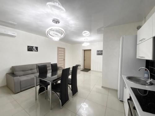 Two-Bedroom Apartment image 6