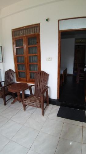 Deluxe Double Room image 10