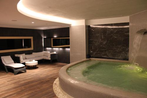 Spaa, Radisson Blu Hotel & Conference Center, Niamey in Niamey