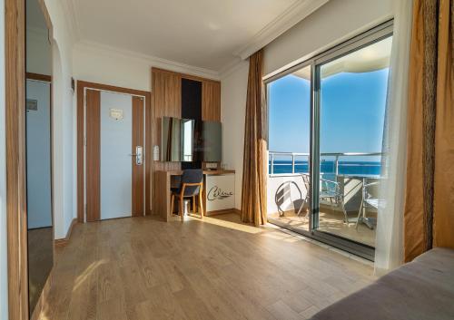 Kleopatra Celine Hotel - image 5