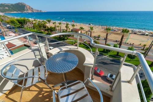 Kleopatra Celine Hotel - image 14