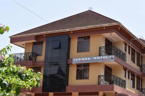 . Jadora Hotel