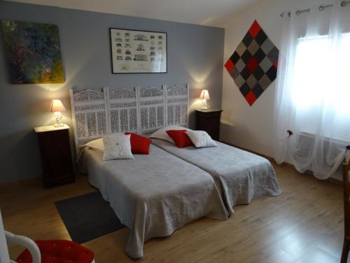 Une chambre en ville chambre d'hôte Montverdun