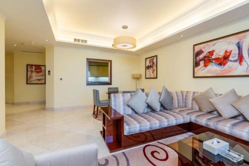 Royal Club By RVHR Grandeur Residence Crescent Palm Jumeirah - image 7