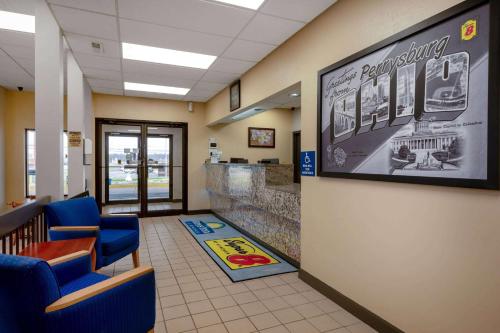 Days Inn by Wyndham Perrysburg Toledo in Perrysburg, USA