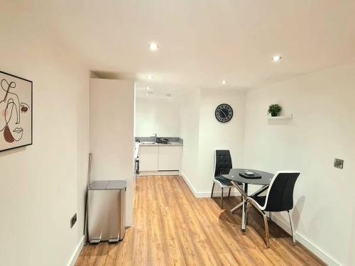 1-Bedroom Aprt in Salford- FreeParking- Sleeps3, Manchester (fotografie 11)