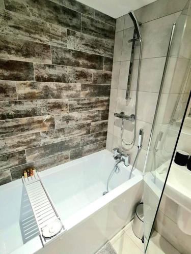 1-Bedroom Aprt in Salford- FreeParking- Sleeps3, Manchester (fotografie 10)