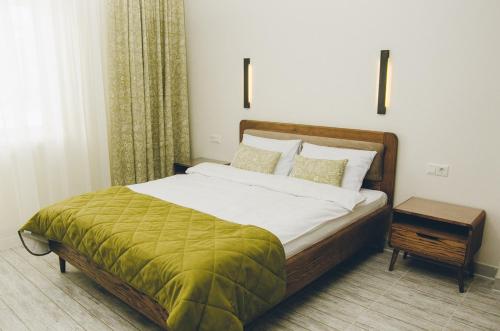 Suite with Mountain View