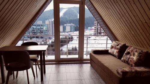 Family Room with Mountain View