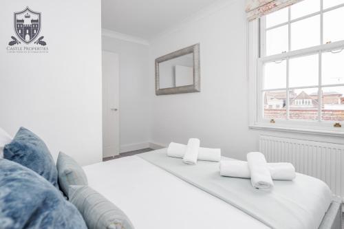 Castle Properties: The Sovereign 5 Bed Town House, Windsor (Foto 9)