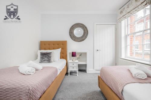 Castle Properties: The Sovereign 5 Bed Town House, Windsor (Foto 6)
