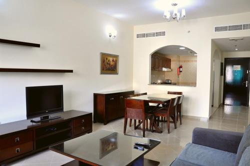 CARE Holiday Homes Apartments Barsha Heights - image 2