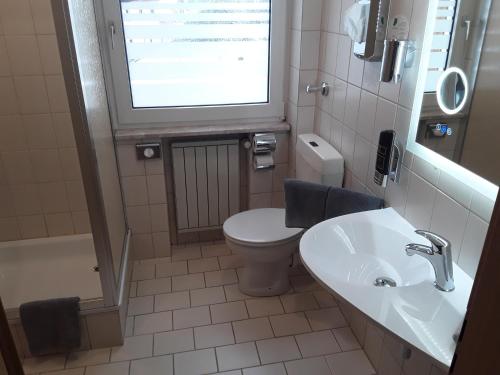 Wirtshaus Birkenhof 6.3km von Schulstraße entfernt