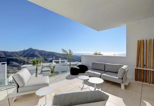Luxury apt in the hills of Marbella