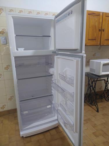 CHALET NATURALEZA - Villa Rumipal - Córdoba - A 50 mts del Lago - Vista al Lago