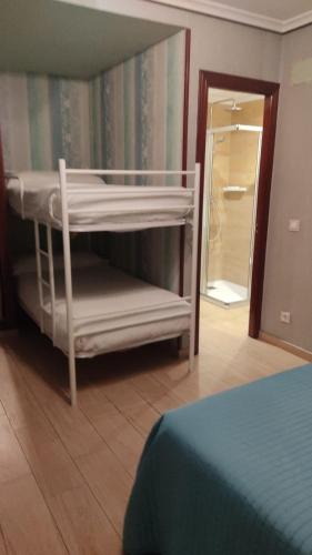  ALOJAMIENTOS PLAYA DE CANDÁS in Candás