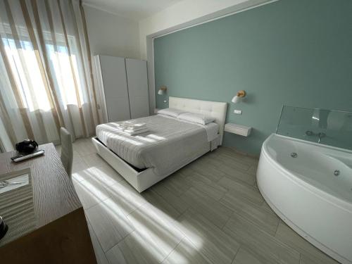 Double Room with Spa Bath