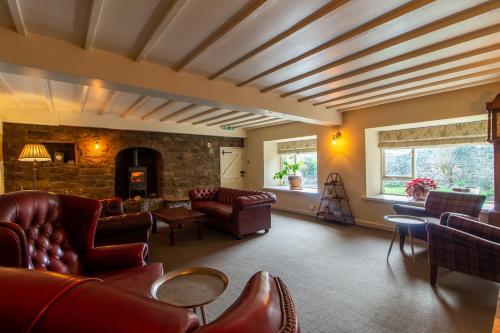 Parva Farmhouse Riverside Guesthouse 2