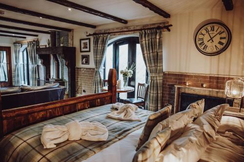 339823498 South Causey Inn