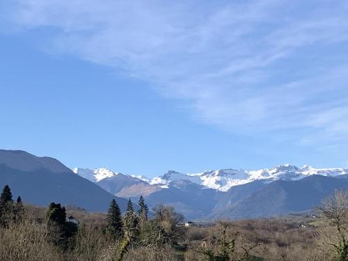 Villa de 8 chambres avec piscine privee jardin amenage et wifi a Haut de Bosdarros