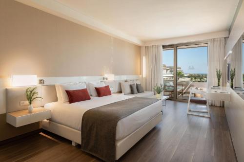 Avra Imperial Beach Resort & Spa