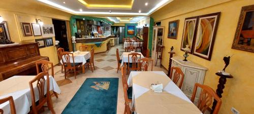 Restaurant, Hotel Kerber in Podgorica