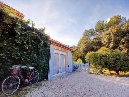 Studio avec jardin entre Aix-en-Provence, Luberon et Verdon - Apartment - Peyrolles-en-Provence