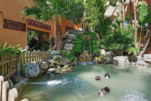 Sage Palm Apartment