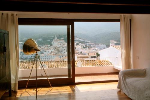  Designer House with panoramic view and parking in Cadaqués