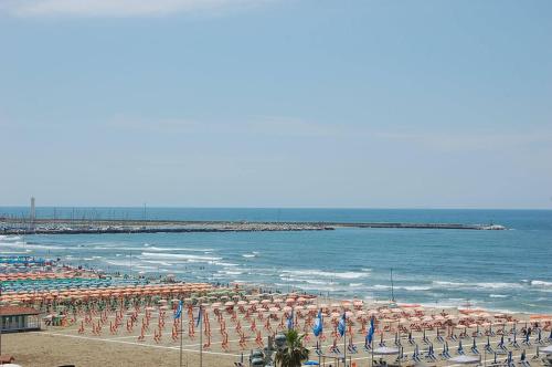 ทัศนียภาพ, โรงแรมเพรสซิเดนท์ (Hotel President) in เวียเรจโจ