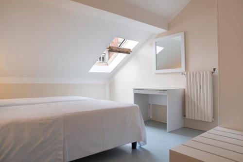 Hotel Tourist - image 9
