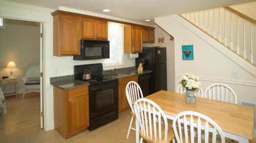 Owls Head Cottage at One Long Beach - image 11