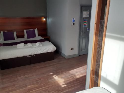 Bennetts Hotel Room Type - Superior Suite