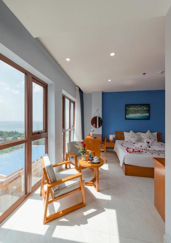 room detail thumbnail 1