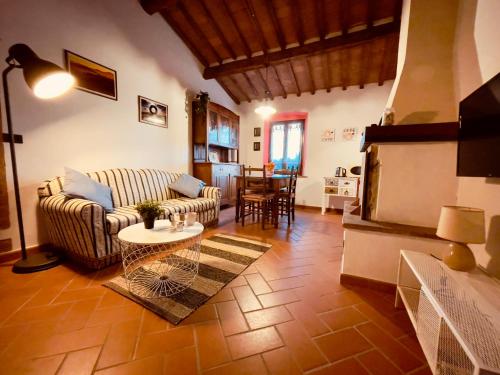 La Casina del Fabbro - Apartment - Montescudaio