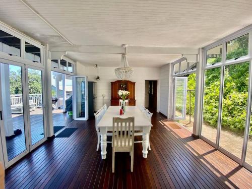 Iekārtas, Beautiful beach house on Prince's Grant Estate in Prince`s Grant Golf Estate