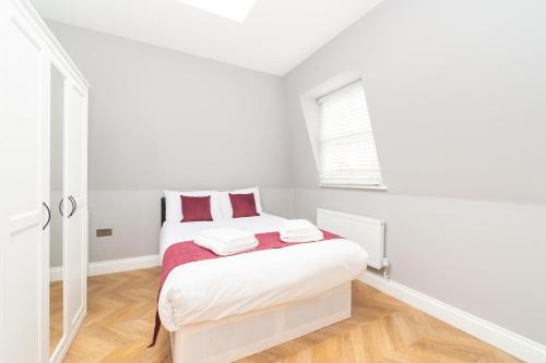 Stunning Hyde Park Apartments