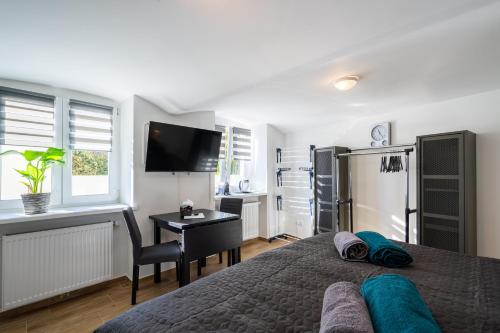 revLIVING Apartments Eggenburg - Garten - Netflix - Disney Plus - Nespresso