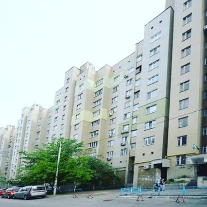 1 room 50m2 center of Obolon near River side. Dream Town
