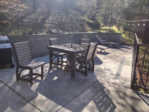 優勝美地守門人小屋旅館 (Yosemite Gatekeeper's Lodge) in 埃爾波爾托