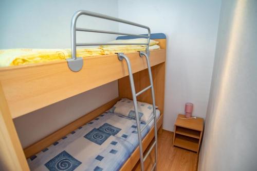 Apartment Sumpetar 2808b