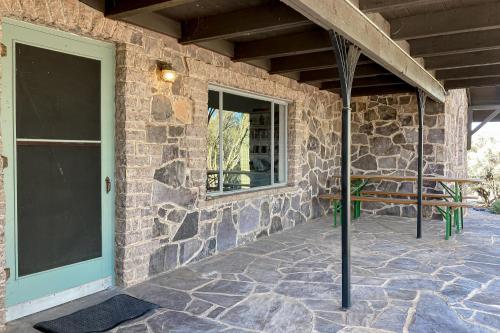 Lazy C Ranch near พิพิธภัณฑ์สัตว์ป่านานาชาติ