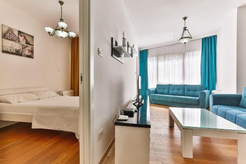 Deluxe Apartment image 6